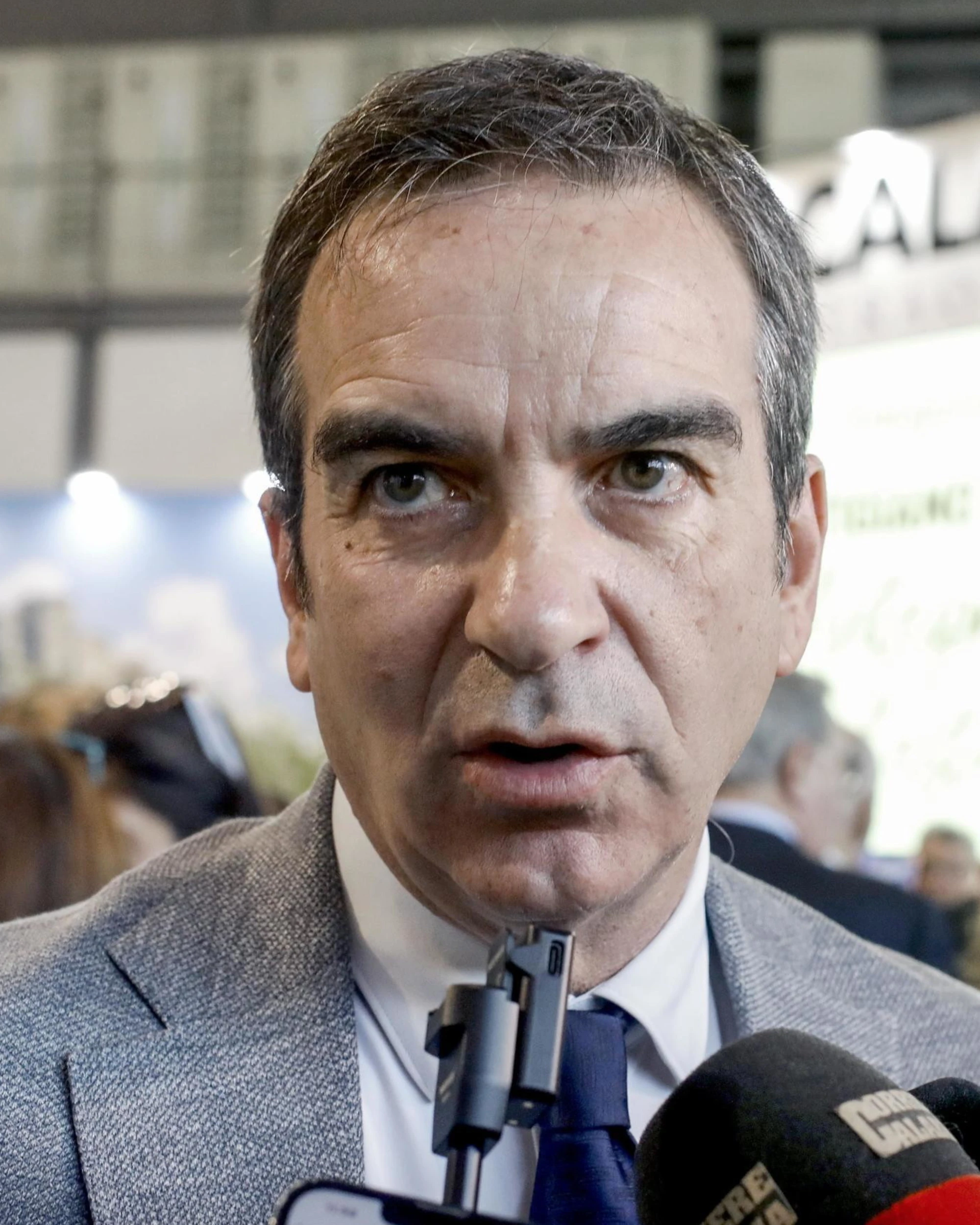 Farsa M5s su Occhiuto:  "Non doveva dimettersi"