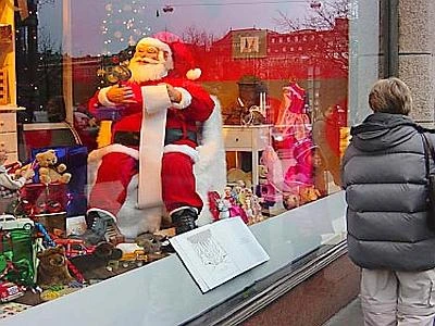 Natale a casa per 48 milioni di italiani Rush finale dei regali per uno su tre