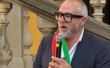 Pontedera, Meloni ciociara? Il sindaco del Pd oltre il ridicolo: "Cosa intendeva dire"
