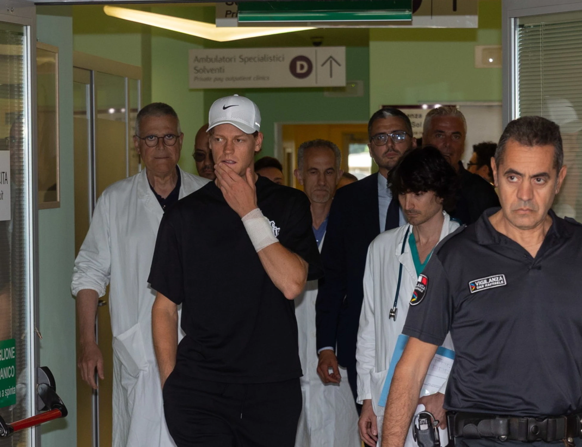 Jannik Sinner come Silvio Berlusconi, padiglione diamante: al San Raffaele...