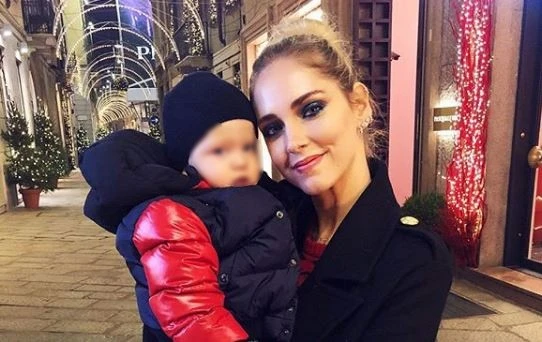 Chiara Ferragni, l'attacco brutale sotto il video di Leone: "Dai, non sei tu la vera madre"