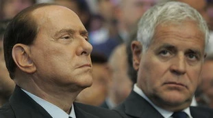 Berlusconi, la confessione di Formigoni: "Perché nei comizi gli stavo lontano"