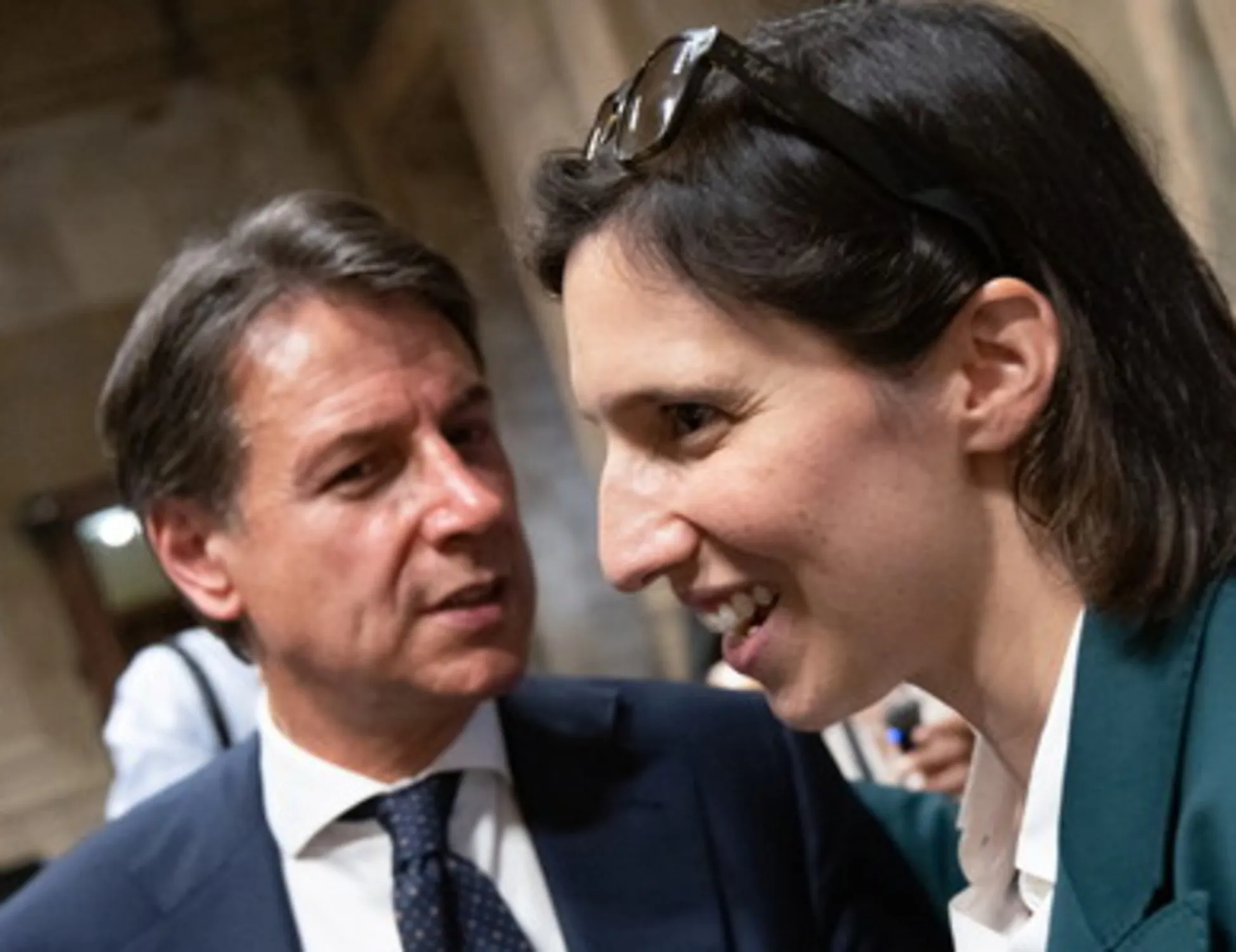 Leggi l'articolo: Conte, Schlein, "il terzo nome": passo indietro, salta la sinistra