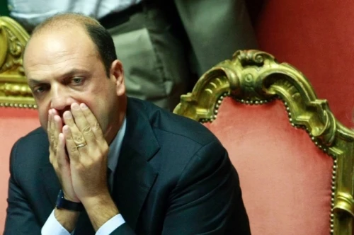 Alfano, si prende il PdlI nuovi rapporti di forza Angelino-Cav