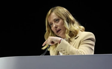 Giorgia Meloni a testa alta: "Abbiamo difeso il vino dall'Europa"