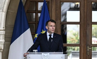 Macron lascia la politica dopo l'Eliseo: 