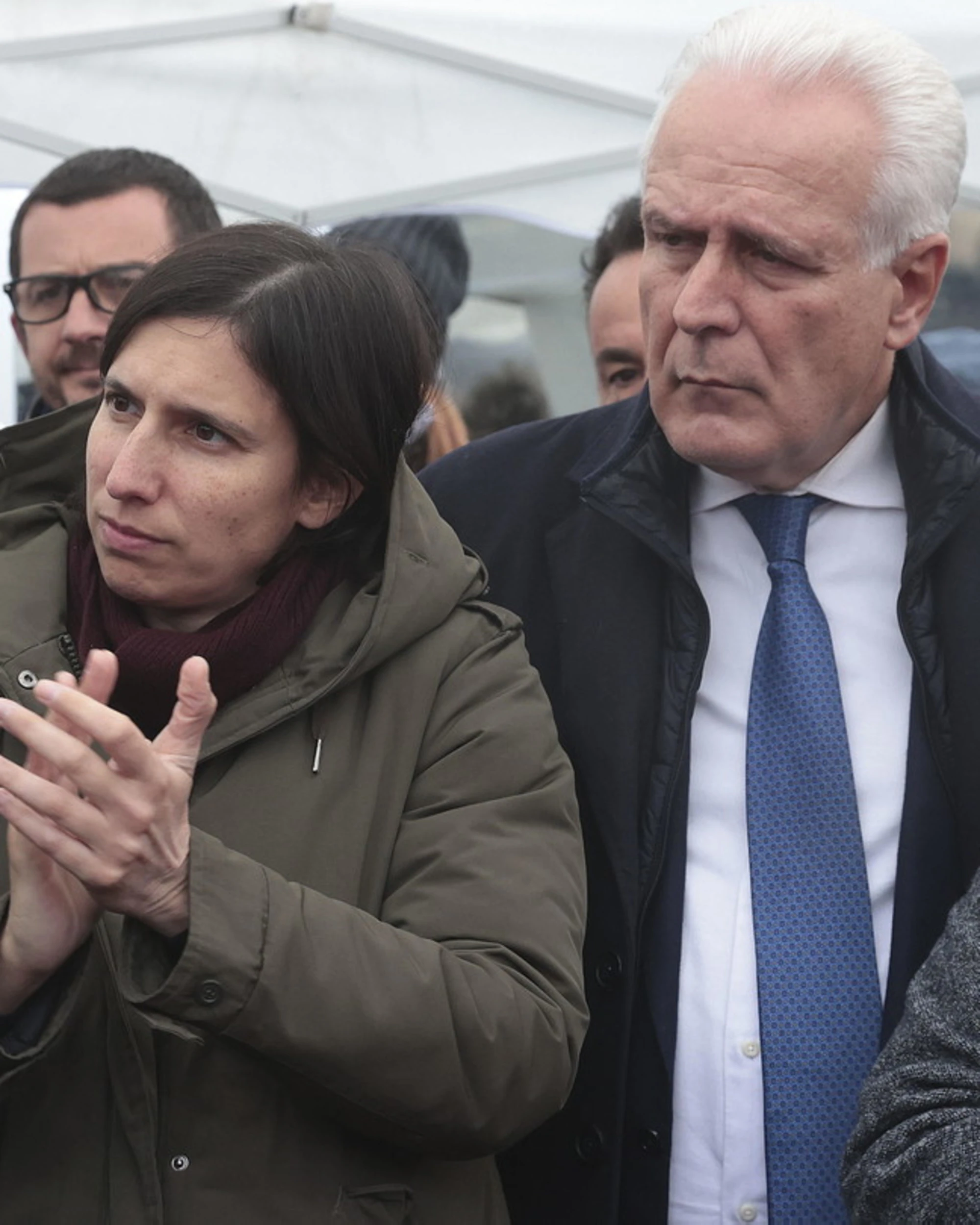 Pd, il pizzino di Giani a Schlein: come ti faccio perdere