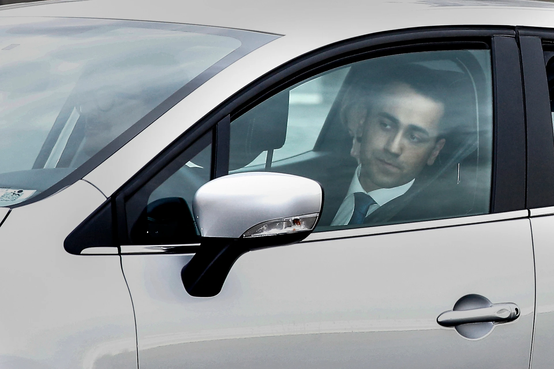 Luigi Di Maio, il retroscena sul suicidio davanti a Mattarella: così non farà il premier