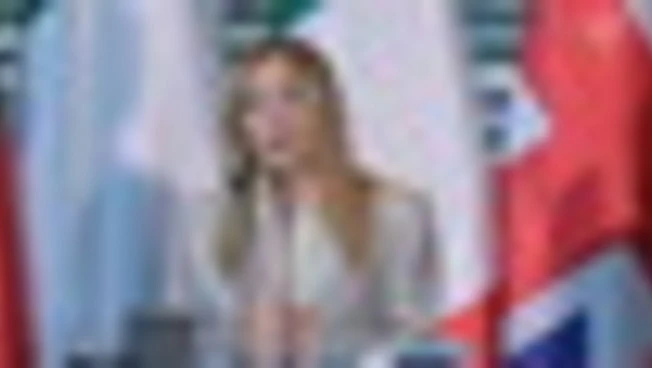 https://media.liberoquotidiano.it/d8u2eA9zFX7UndHjNhhrQ_FviDfwBs5LuTUqqTGOZOc/width:800/quality:90/aW1hZ2VzLzIwMjYvMDYvMjQvMTc1NTE4ODcwLWM0MmQyZWYwLWJmMjgtNGMyZS1iZWQzLWI0OTFkZTU3Zjc3OS5qcGc.webp