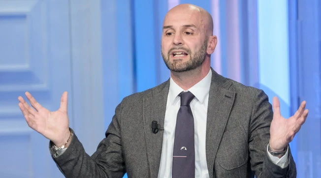 Migranti, Procaccini di FdI: "Il tradimento della sinistra Bruxelles"