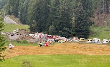 Svizzera, bus turistico si ribalta: "Diversi morti e feriti"