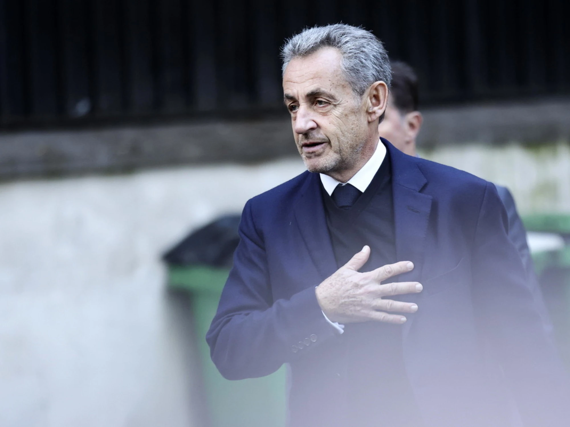 Sarkozy ancora in campo: pubblica “le sue prigioni” ed è pronto per l’Eliseo