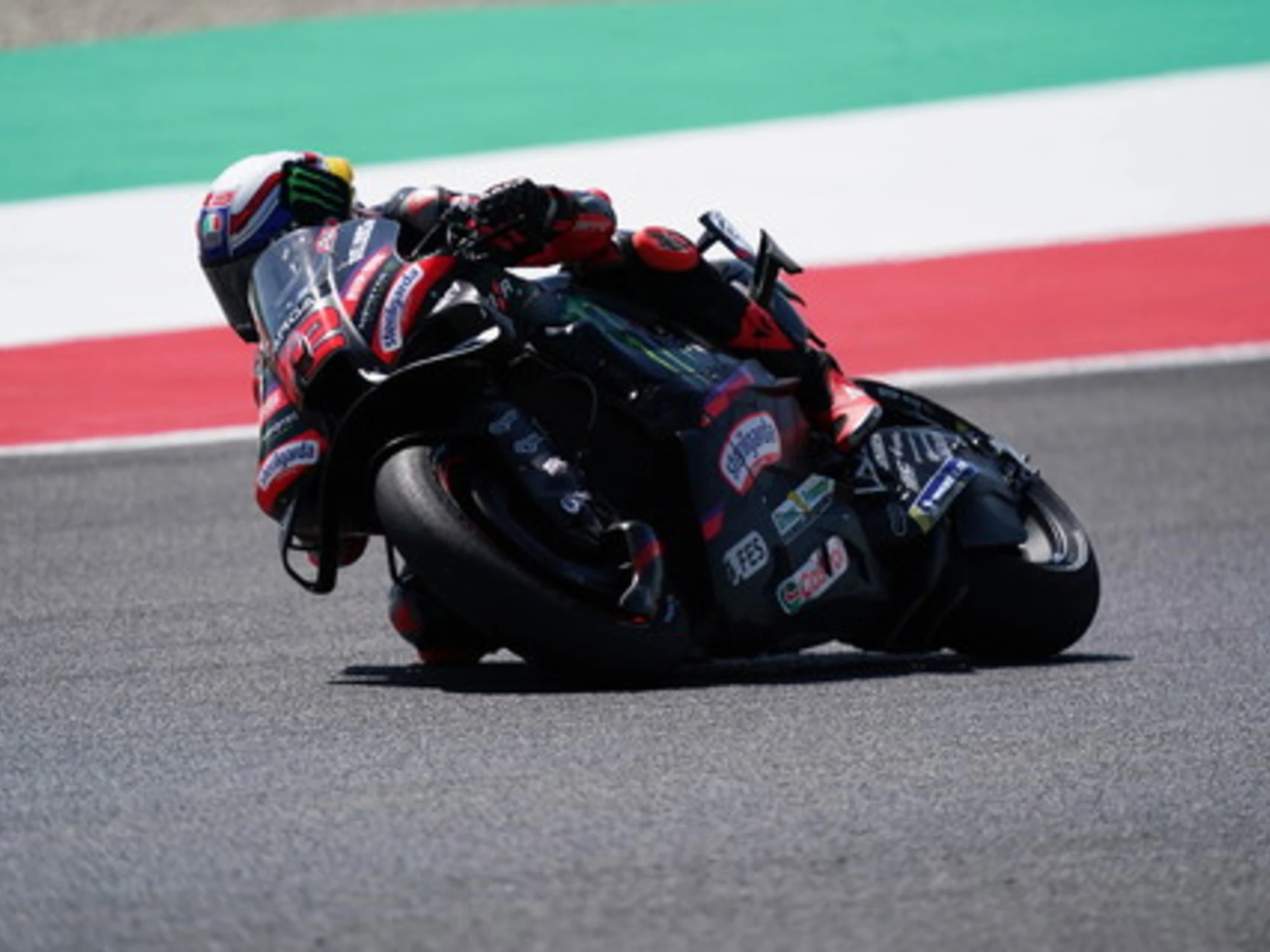 Mugello dolcissimo per Bezzecchi: sbanca su Martin, doppietta Aprilia. Bagnaia terzo