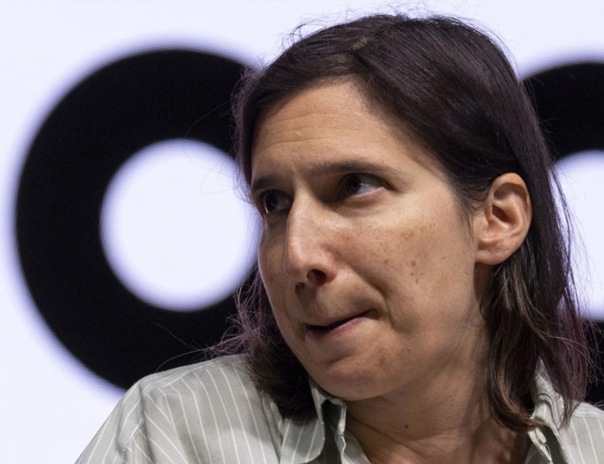 FdI spiana la Schlein con un titolo: "Segretario, ha ragione"