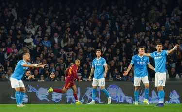 Napoli-Roma, match spettacolare: al Maradona finisce 2 a 2