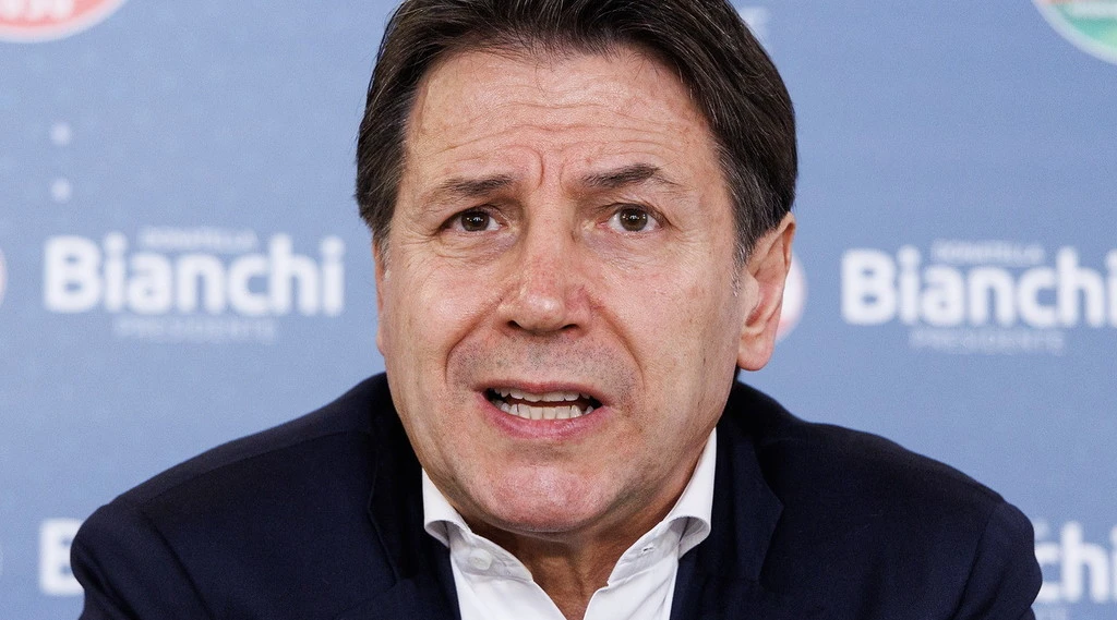 Reddito di cittadinanza, nuova truffa da 1,3 milioni: Conte in imbarazzo