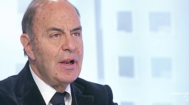 Bruno Vespa a L'Aria che Tira sul vaccino: "Gli operatori sanitari che lo rifiutano? Non entrino in ospedale"
