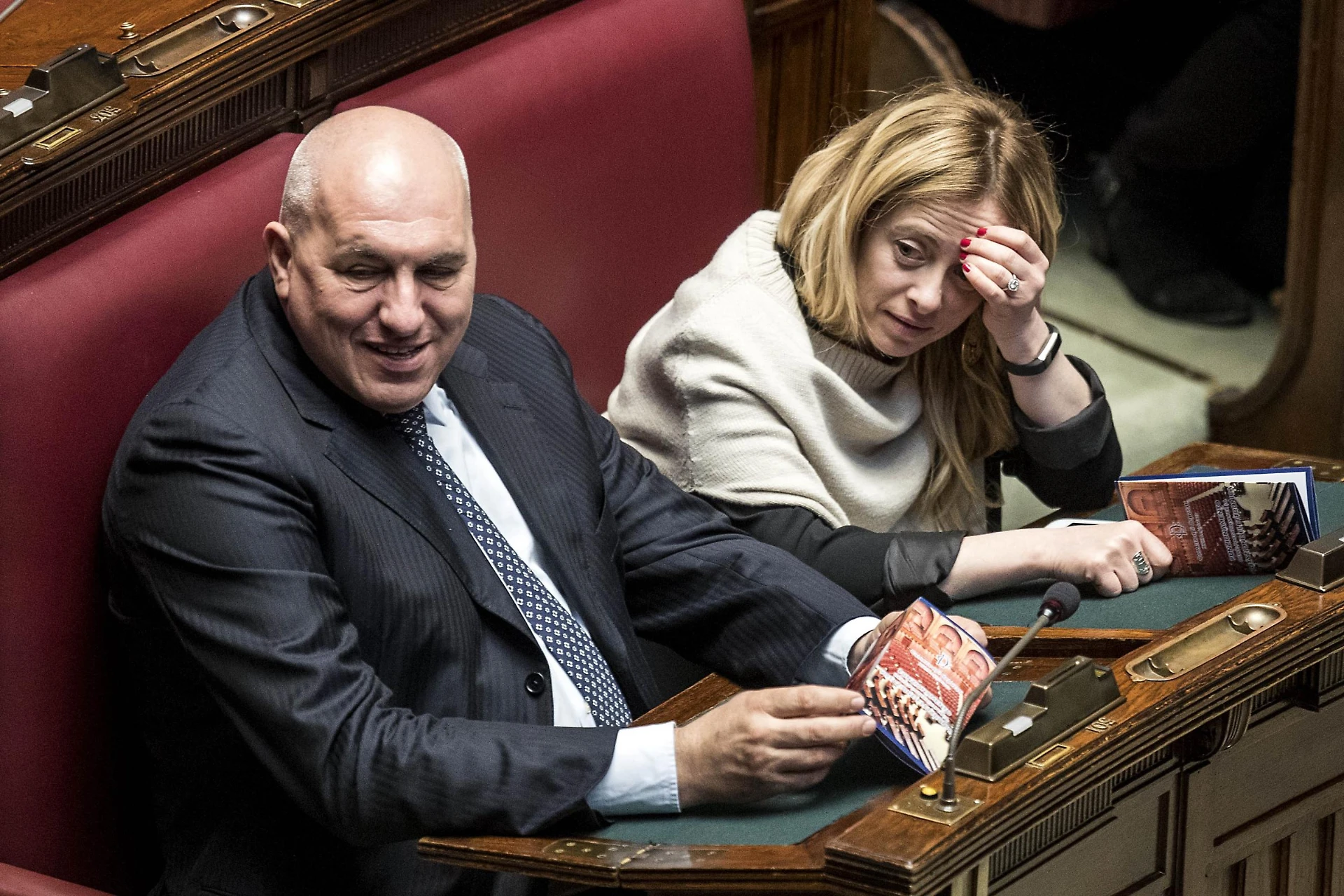 Guido Crosetto lascia la politica: "Stavolta non mi fregano". Quei soldi prestati al collega e mai più rivisti