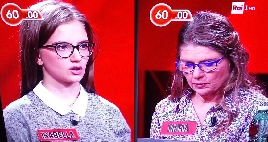 869x461