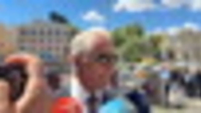 Malagò ai funerali di Enrico Lucherini: "Era un gigante"