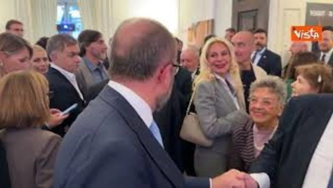 Tajani incontra comunità italiana al consolato di New York