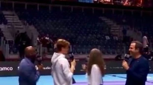 Jannik Sinner, la rivelazione: "Sono l'unico che non sudo. Vi racconto una storia...", clamoroso in Arabia