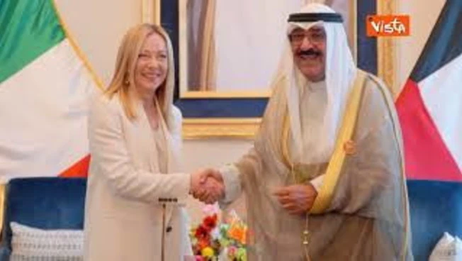 Meloni incontra il Sultano di Oman e l'Emiro del Kuwait in Bahrein per il GCC