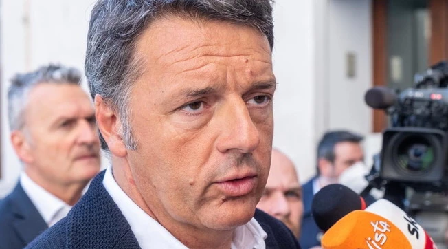 Matteo Renzi con Silvio Berlusconi? "Fesserie". Eppure... il retroscena
