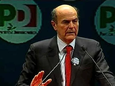 Bersani su Grillo: "Non si può accettare l'uomo solo al comando"