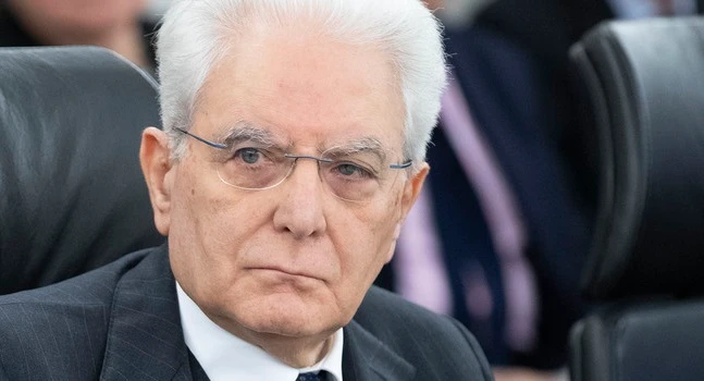 Sergio Mattarella e Giuseppe Conte, incontro al Quirinale: la strategia per fermare Matteo Renzi