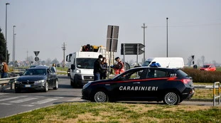 Milano, separati ma in quarantena insieme in casa: uccide la moglie con un colpo di fucile a pompa in testa, lei voleva lasciarlo