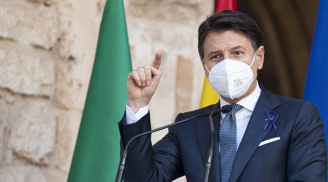 Matteo Renzi "farà cadere Conte a tempo debito". Indiscreto sul nuovo nome per Palazzo Chigi