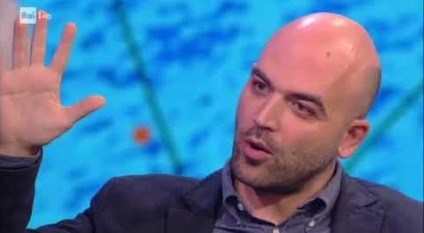 Che tempo che fa, Roberto Saviano insulta Matteo Salvini: "Atto criminale". Fabio Fazio in estasi