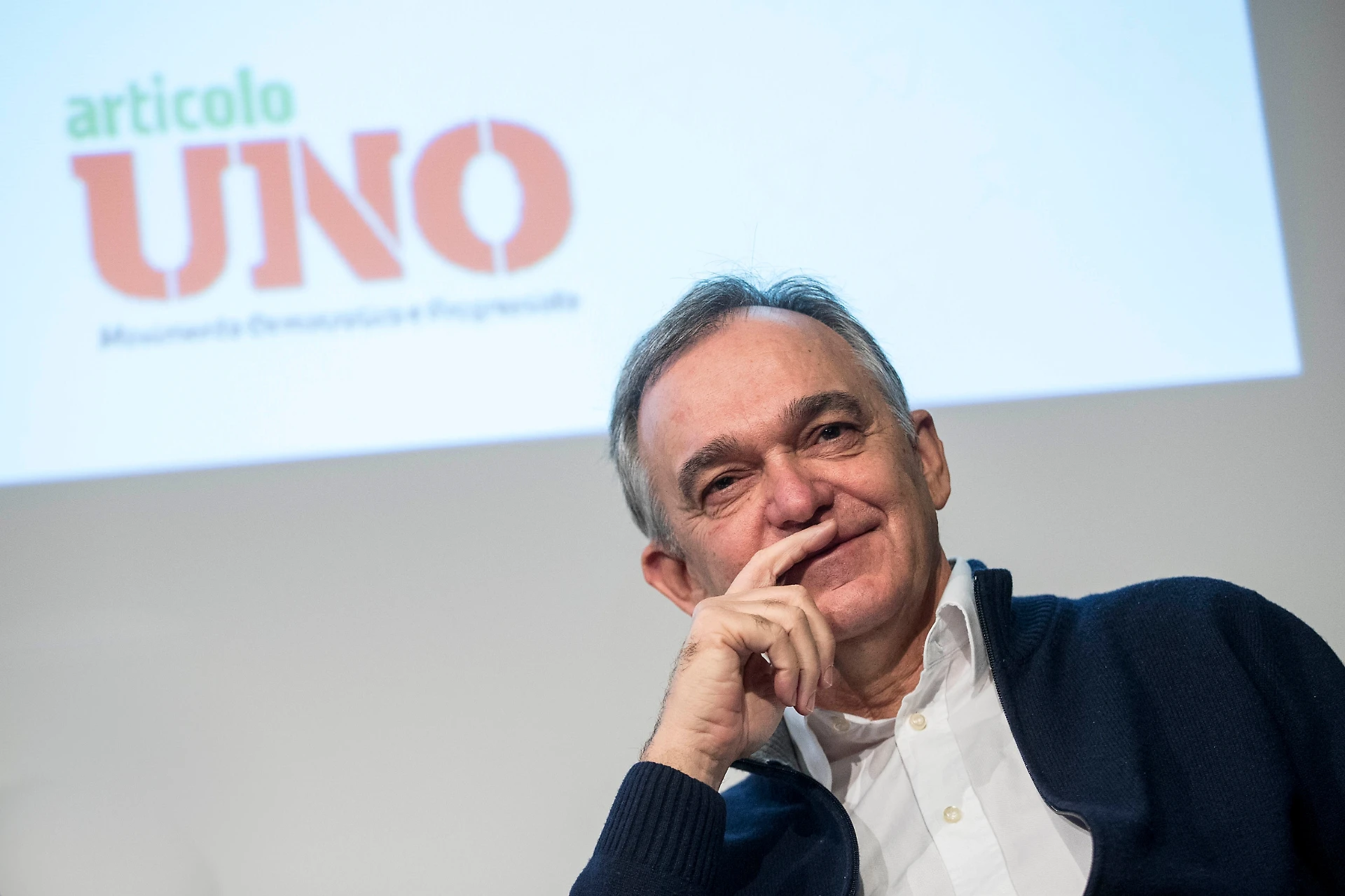 Sergio Marchionne, Alessandro Sallusti fuori controllo: "Piccoli uomini, siete morti". Chi demolisce