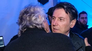 Mes, Gianluigi Paragone: così il M5s sul fondo salva-Stati ha tradito la sua storia