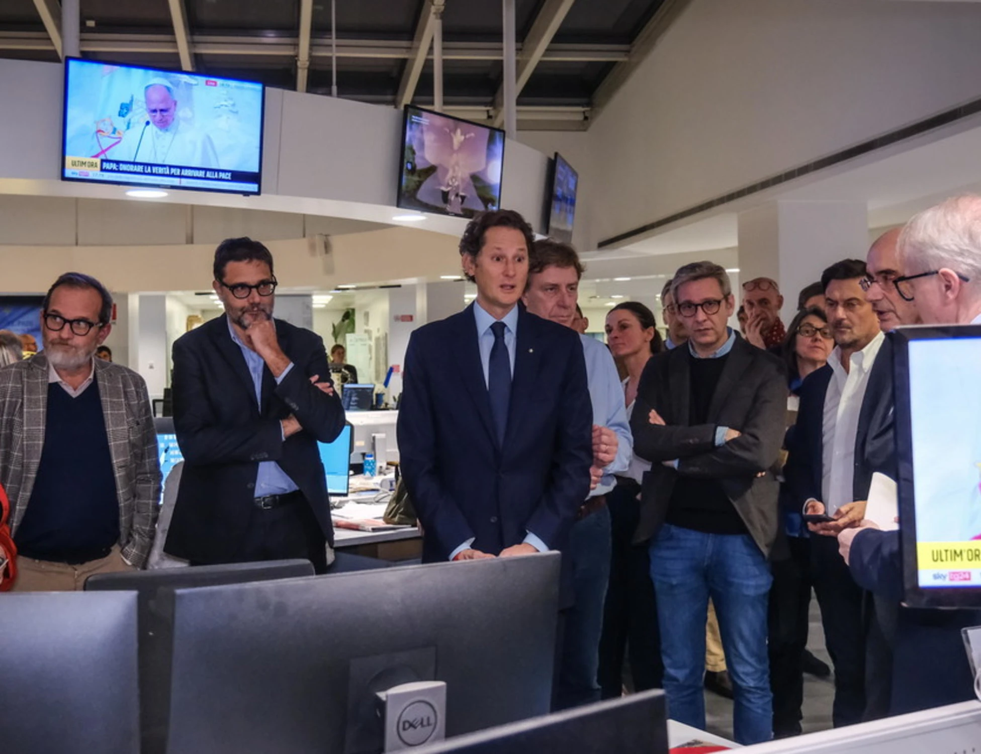 La Stampa, chi si fa avanti per comprare il quotidiano: le voci scuotono la redazione