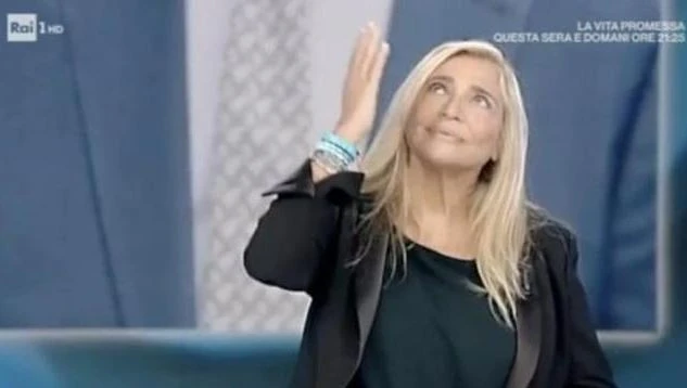 Domenica In, Mara Venier terremota la Rai: "Rifarla?", la risposta raggelante. La verità (dopo Sanremo)