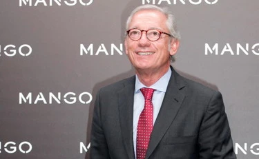 Mango, il figlio arrestato per parricidio: il caso che sconvolge il mondo