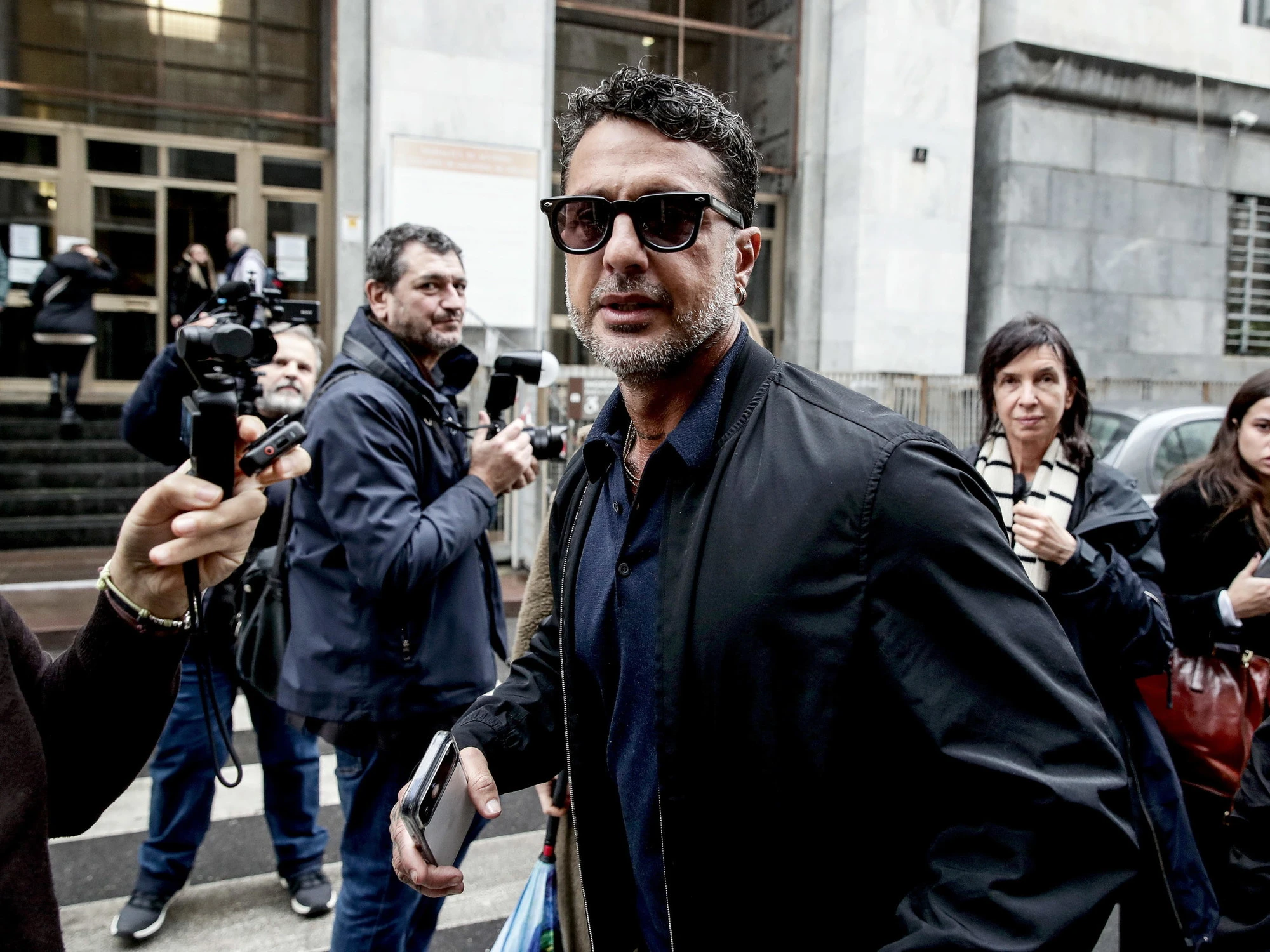 Signorini indagato, l'avvocato: "Etica della monnezza, balordo chi ha denunciato"