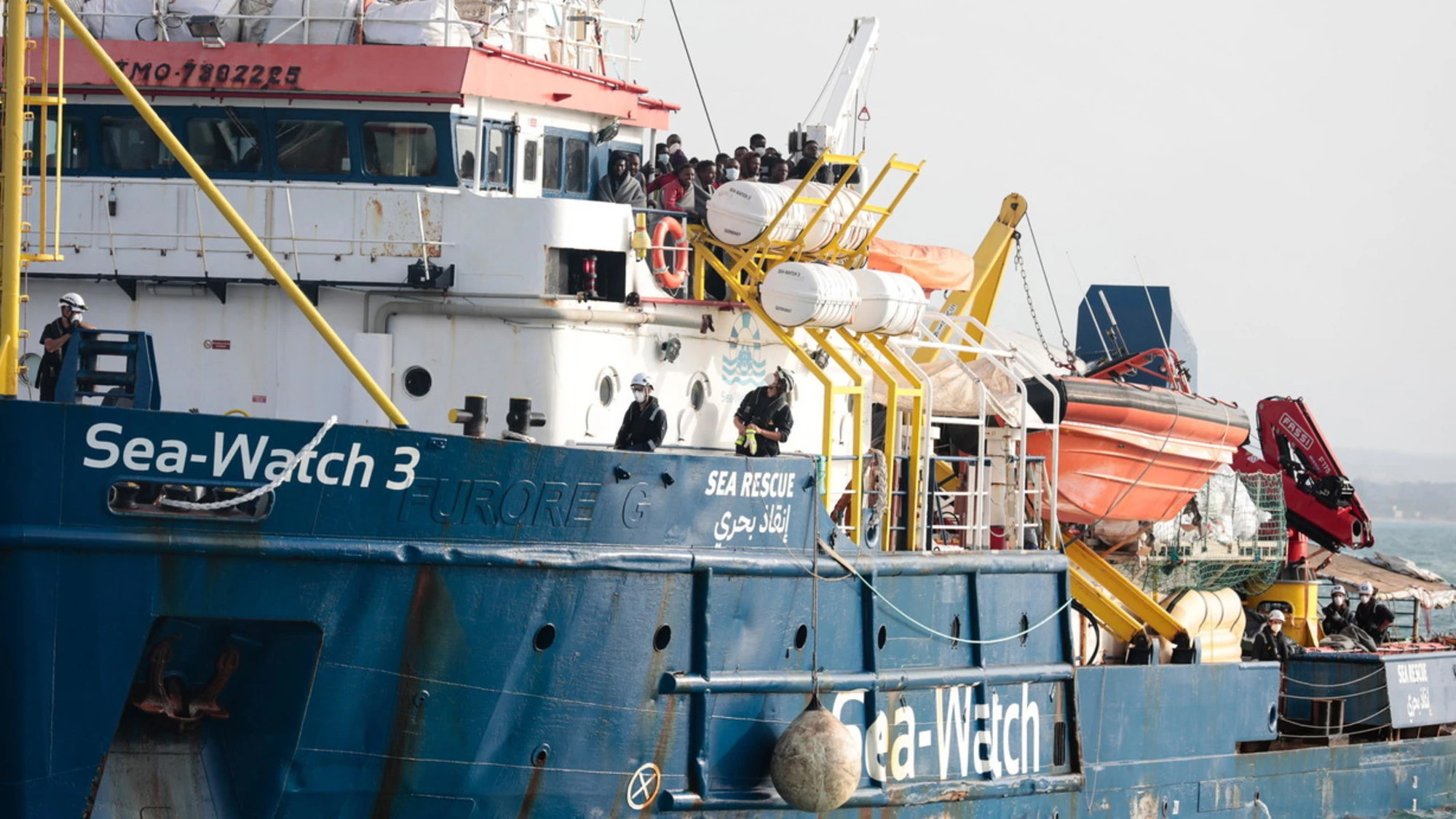 Siete d'accordo con la linea dura del governo sulle navi Ong?