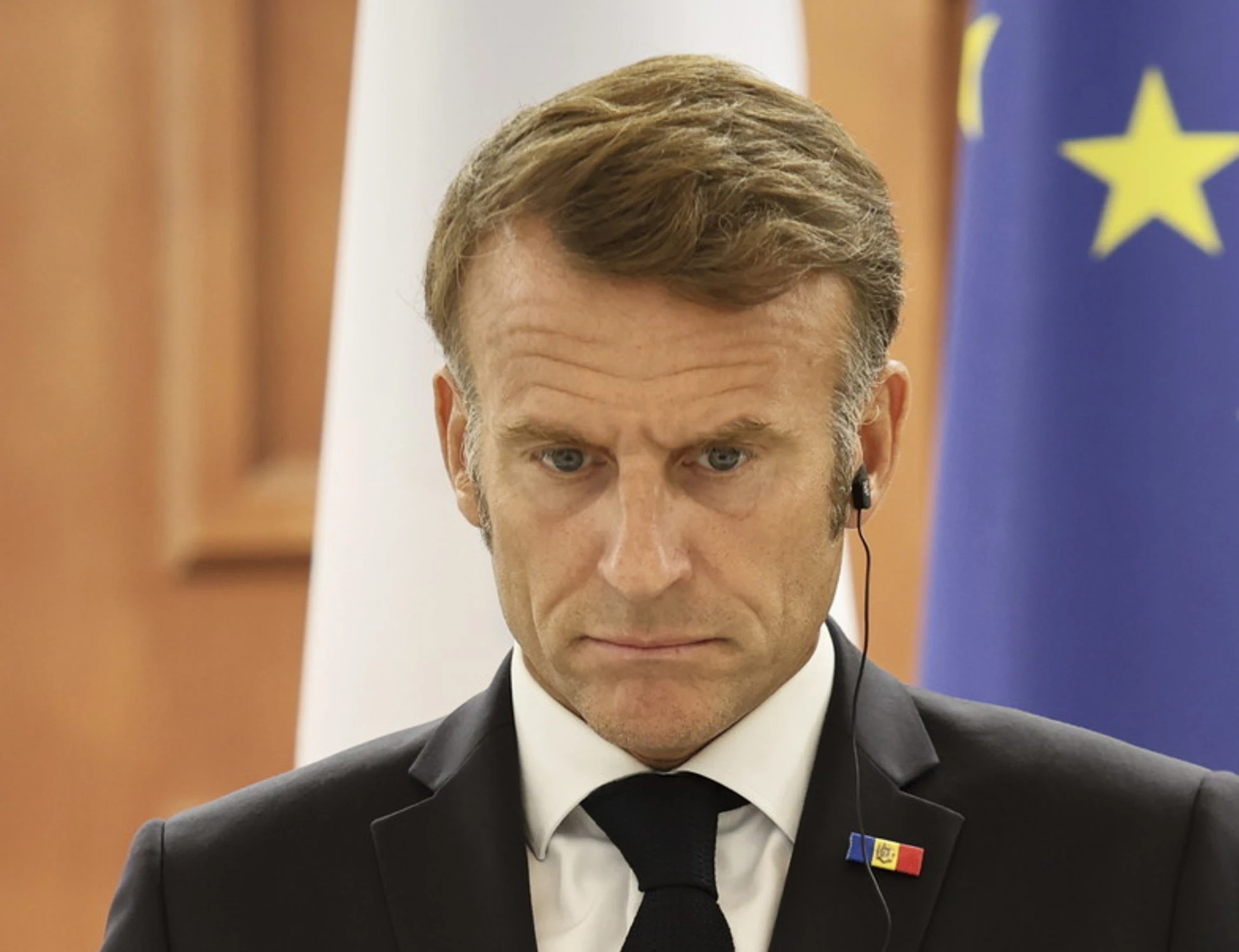 Emmanuel Macron umiliato dal sondaggio: quanti non lo vogliono