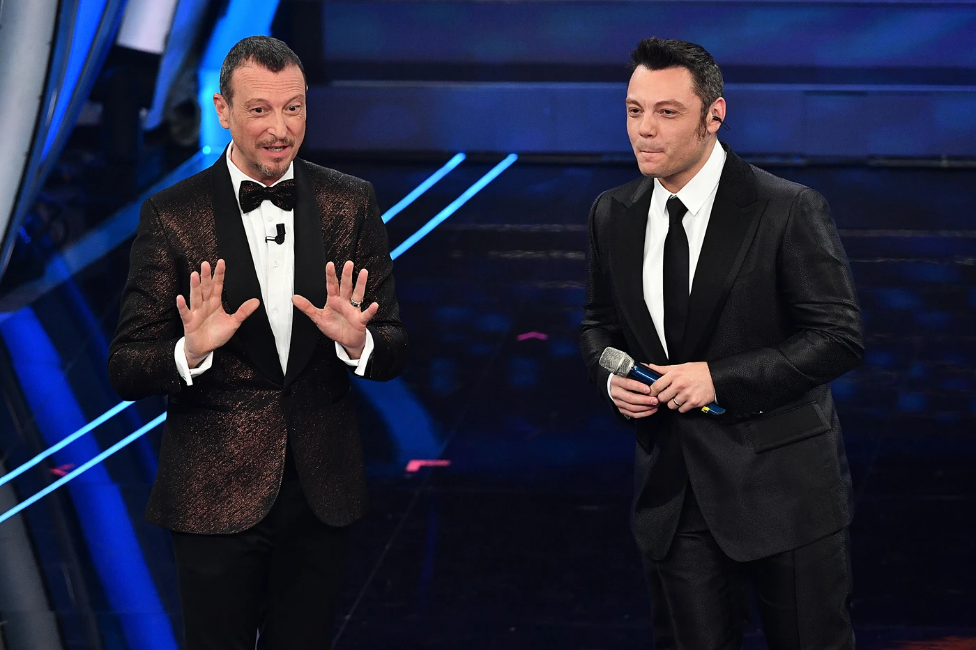 Sanremo 2020, Tiziano Ferro contro Fiorello. Gira una voce: "Stasera canteranno Xdono in duetto"
