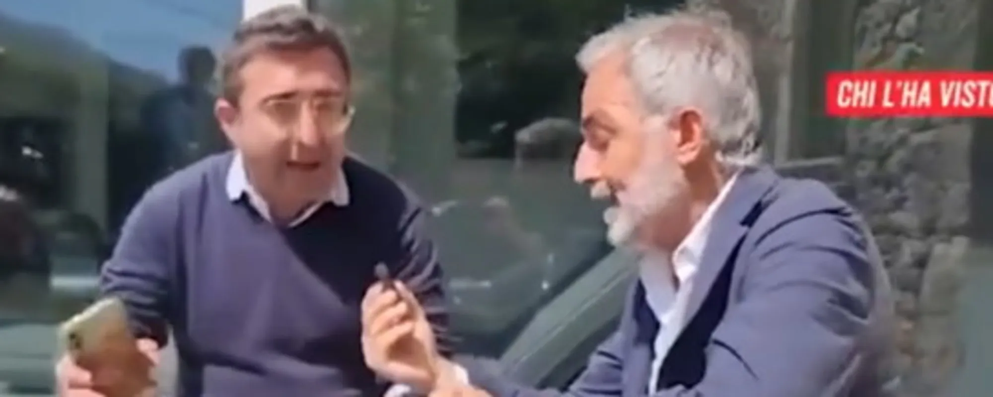 Pamela Genini, trovato un capello biondo a casa dell'ex: giornalista chiama i carabinieri in diretta