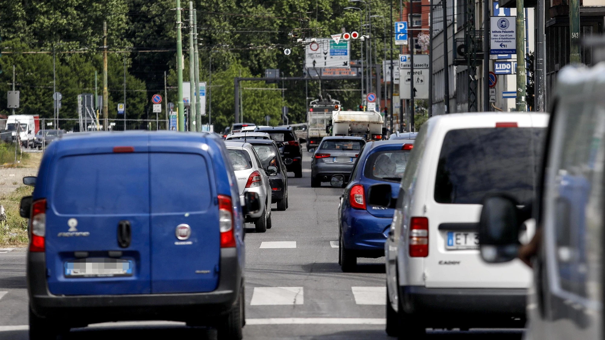 Milano, un'amministrazione nel segno dell'odio per la mobilità