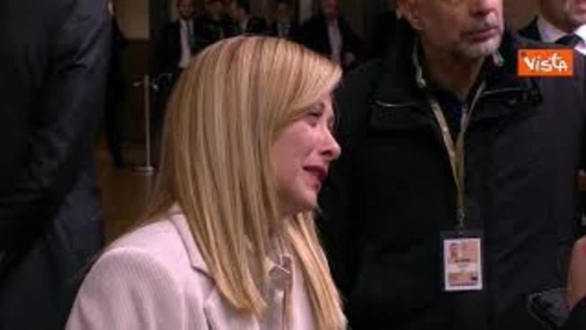 Meloni scherza dopo il Consiglio Ue notturno: Sono freschissima, come potere immaginare