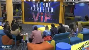 Grande Fratello Vip, "Elisabetta Gregoraci capobranco": tensione in diretta, la casa si spacca a metà