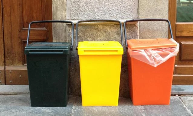 Ci rapinano con i rifiuti:pagheremo 450 euro in più