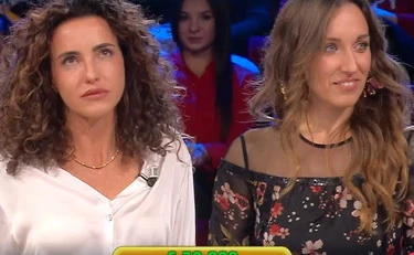 Affari tuoi, valanga di insulti: "Più cafone sono..."