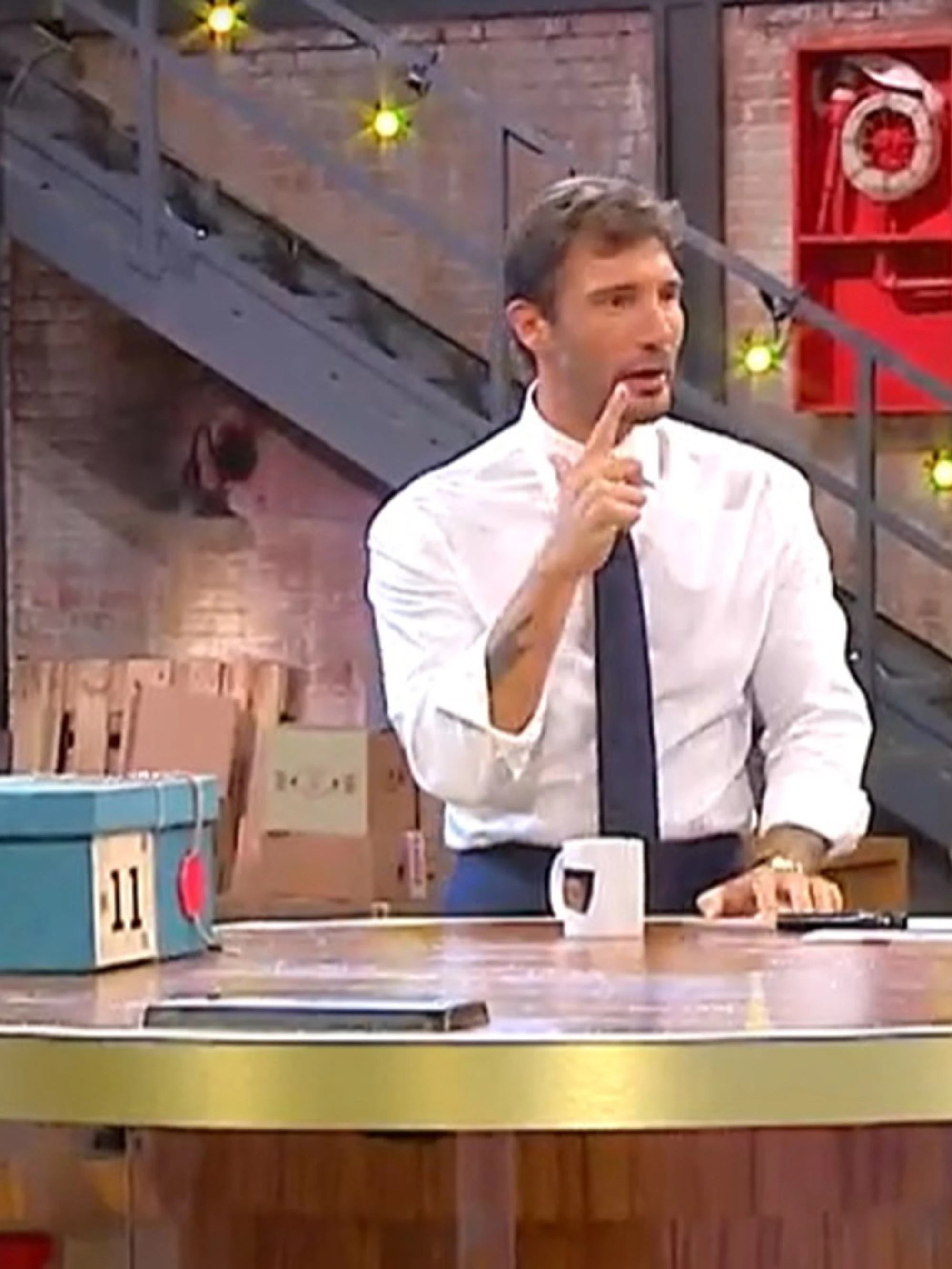 Affari Tuoi, De Martino sbotta: "Veramente un infame". La puntata finisce malissimo