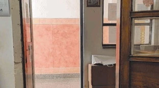 Confessioni segrete di un portinaio: "Chiavi, piante e quella domanda..."